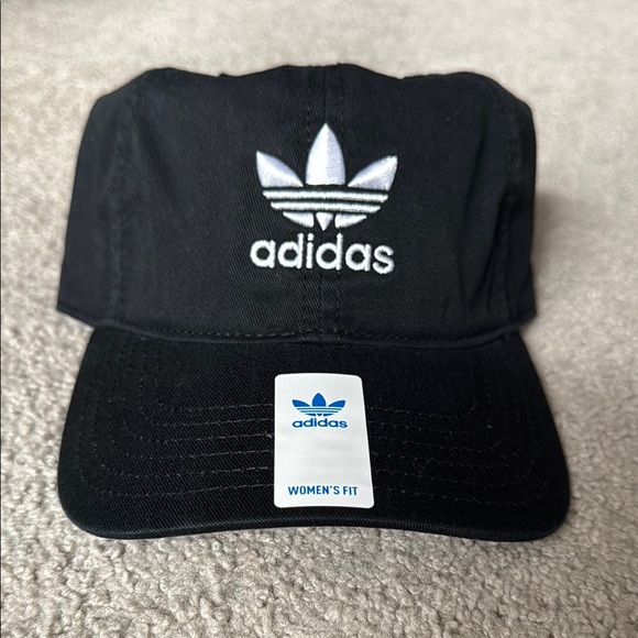 Adidas Originals Women's Baseball Cap Black Adidas Hat Relaxed Strap Sporty NEW - Picture 1 of 7